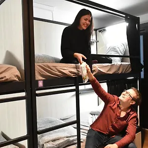 Onefam Batllo Auberge de jeunesse