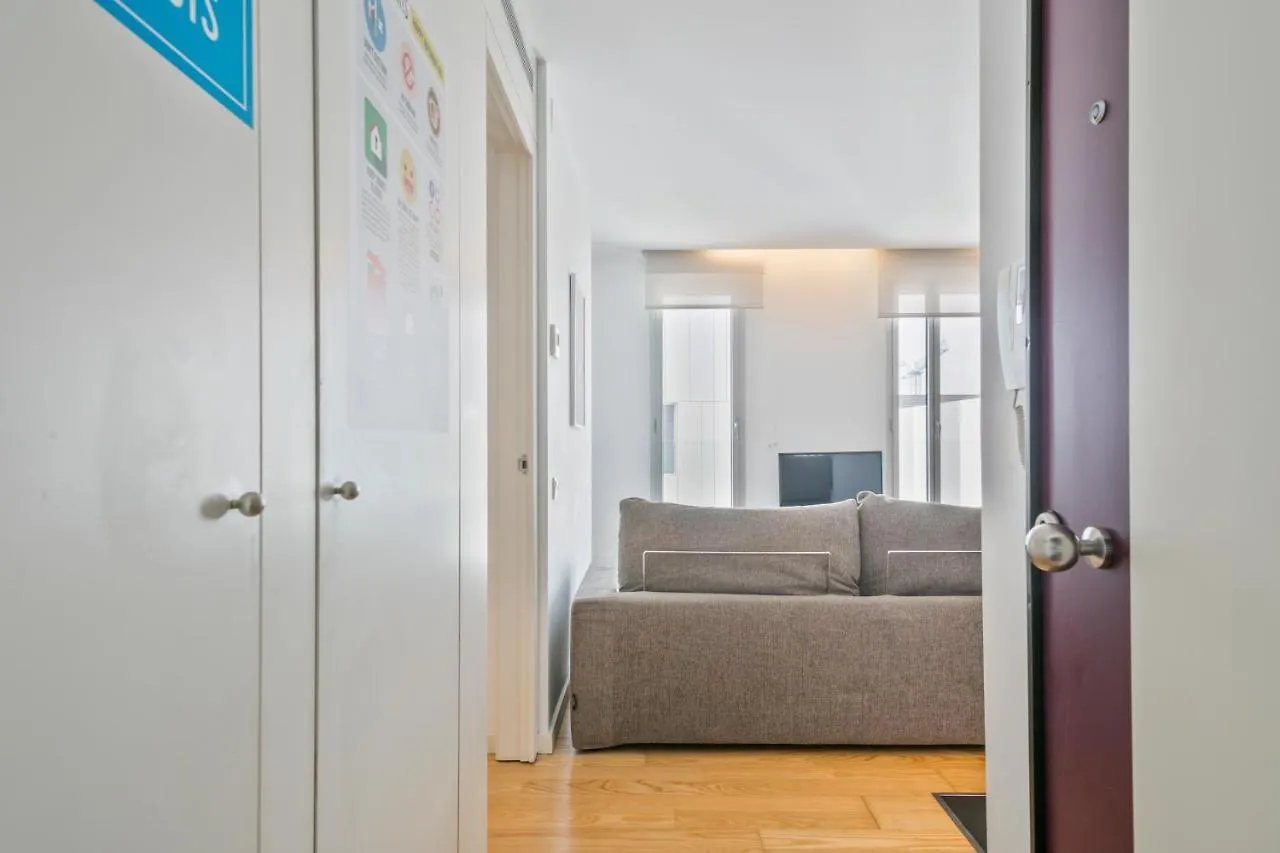 Lugaris Beach Apartments Barcelona 0*,