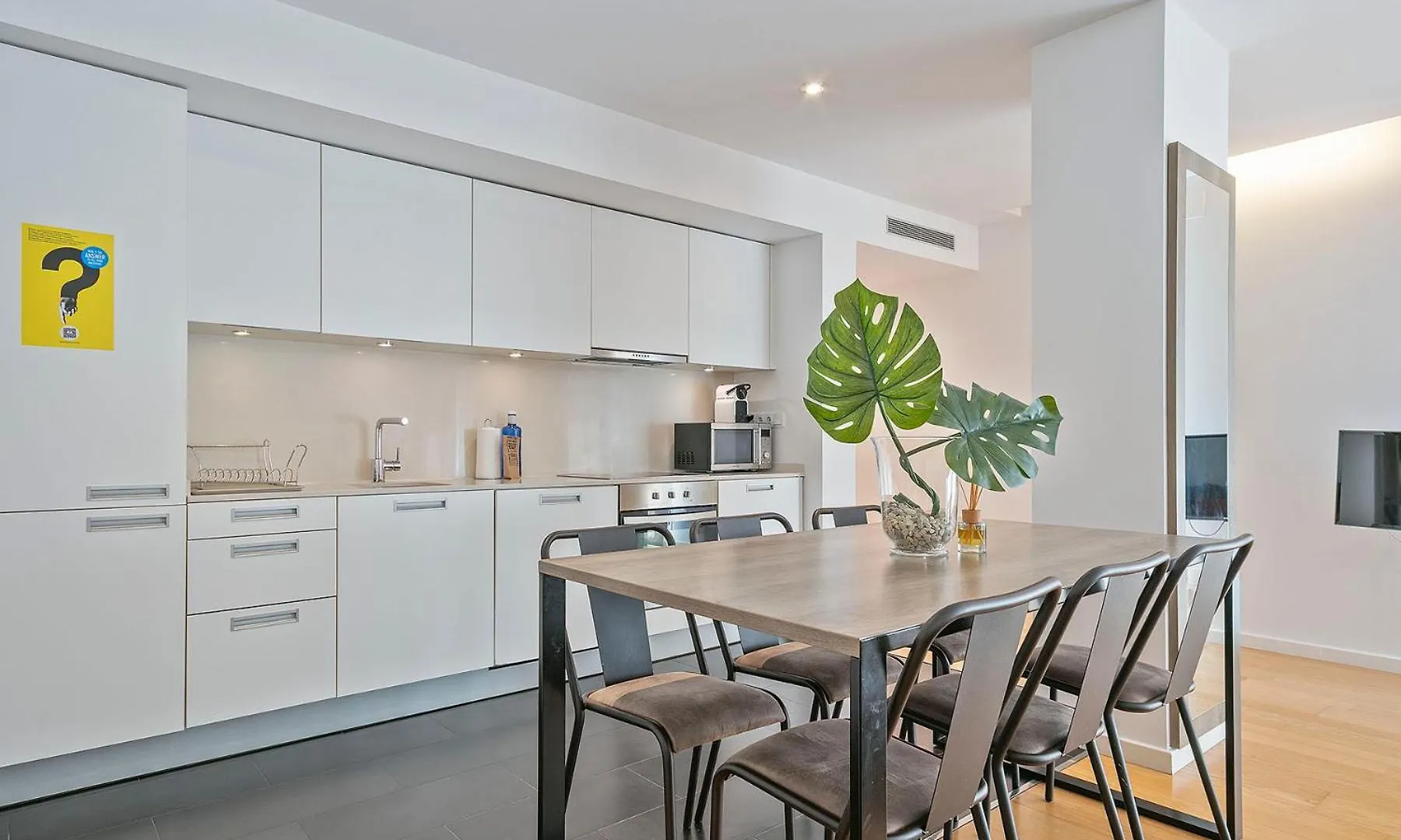 Lugaris Beach Apartments Barcelona