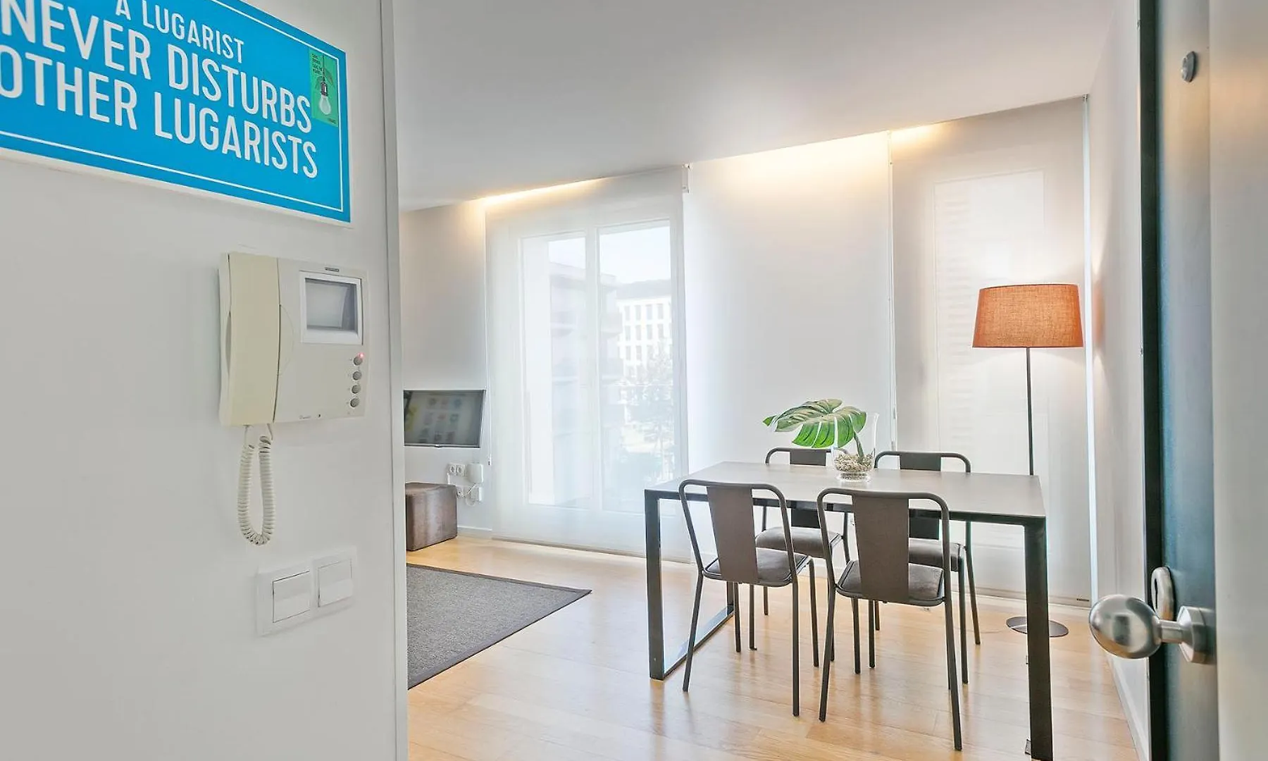 Lugaris Beach Apartments Barcelona