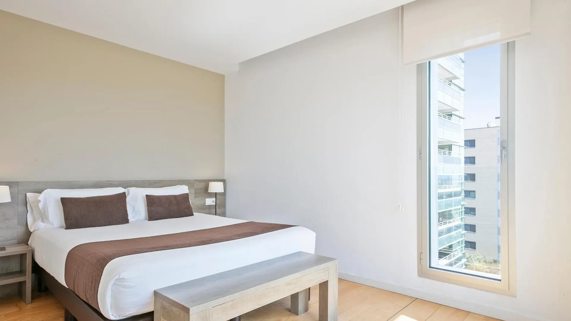 Lugaris Beach Apartments Barcelona
