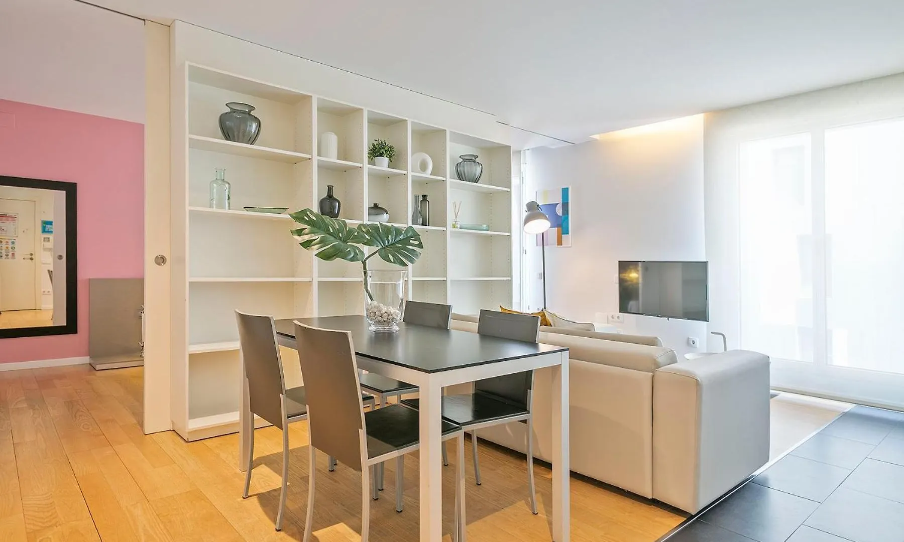 Lugaris Beach Apartments Barcelona Spain