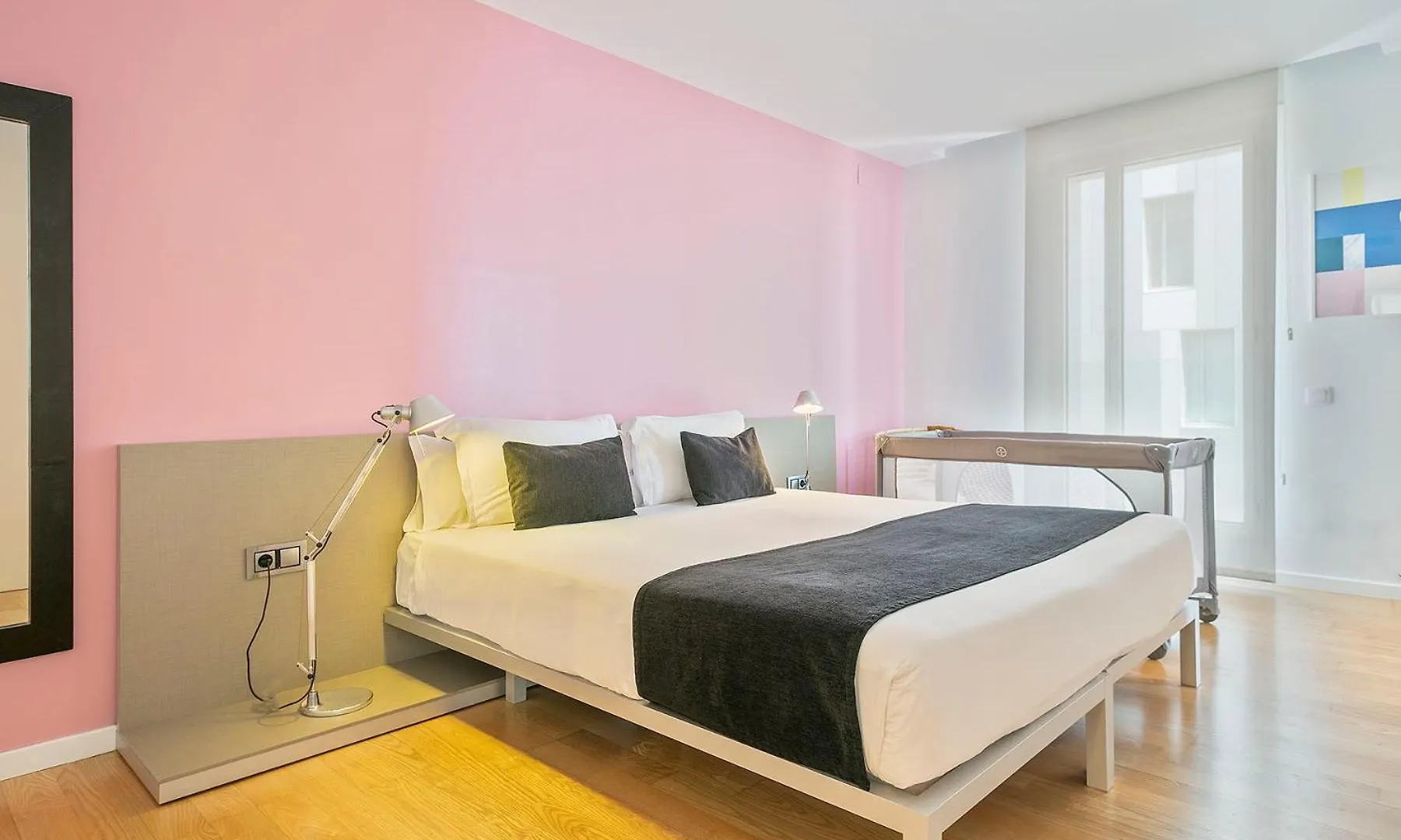 Lugaris Beach Apartments Barcelona
