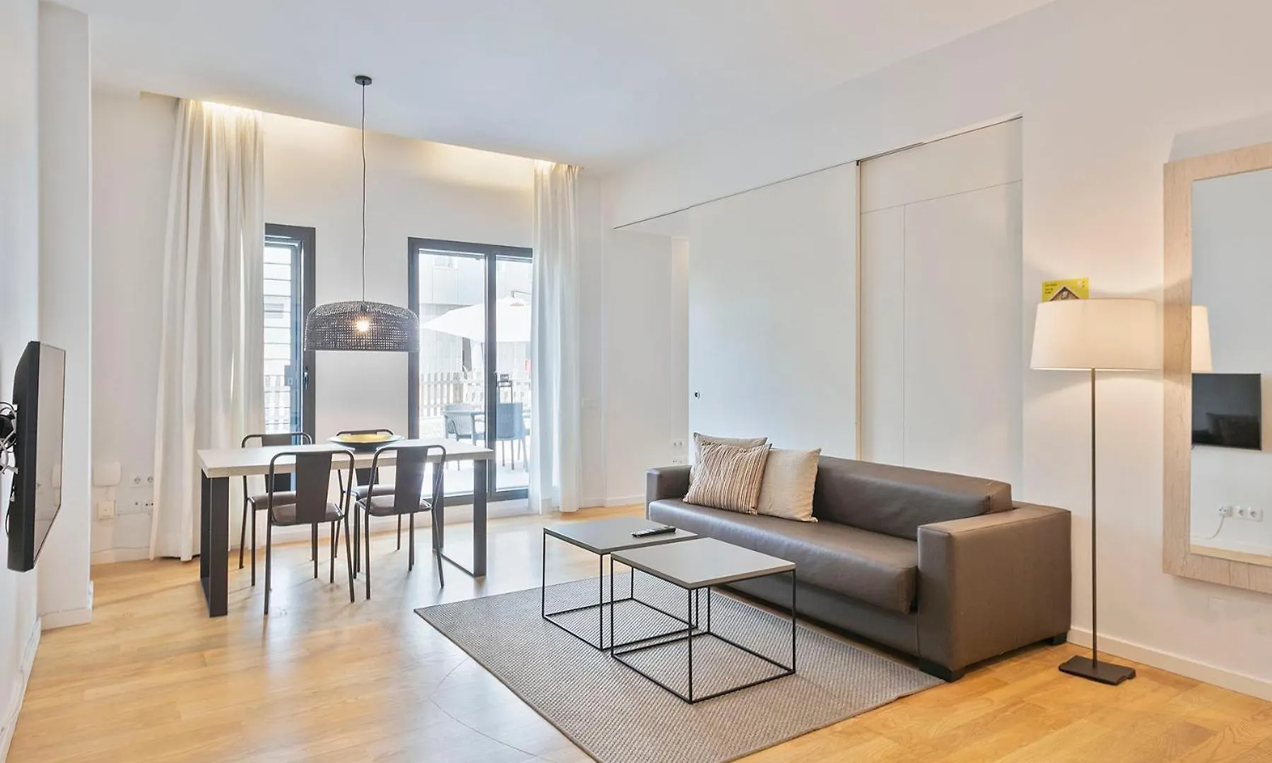 Lugaris Beach Apartments Barcelona Spain