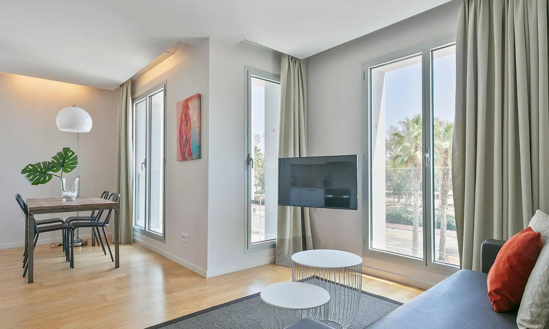 Lugaris Beach Apartments Barcelona